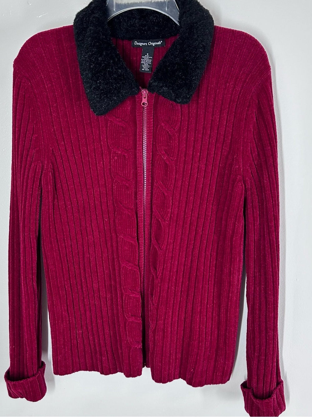 Designers Originals Studio Red Zip-Up Ribbed Sweater with Black Faux Fur Collar